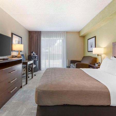 Quality Inn Peterborough Kültér fotó