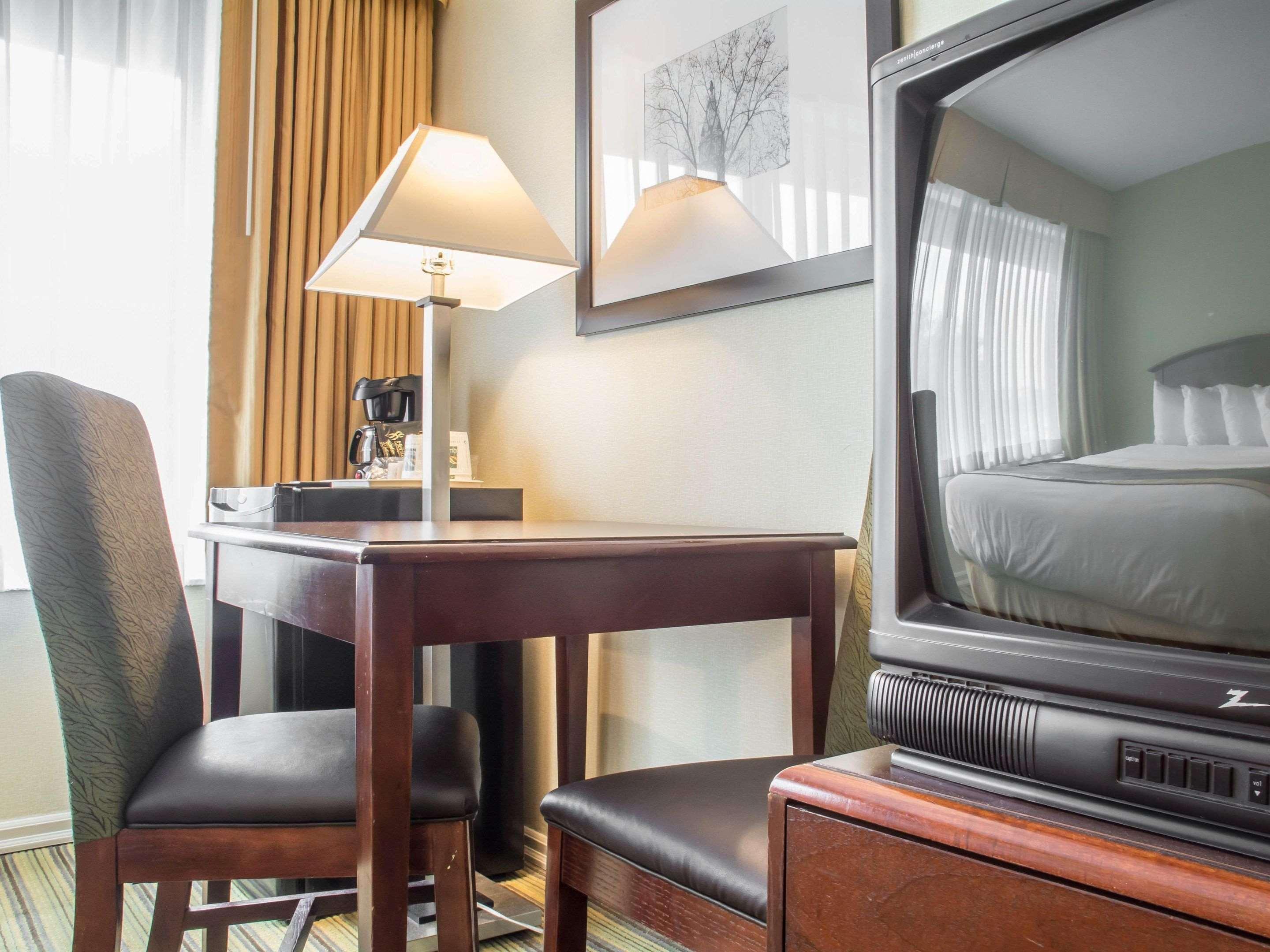 Quality Inn Peterborough Kültér fotó