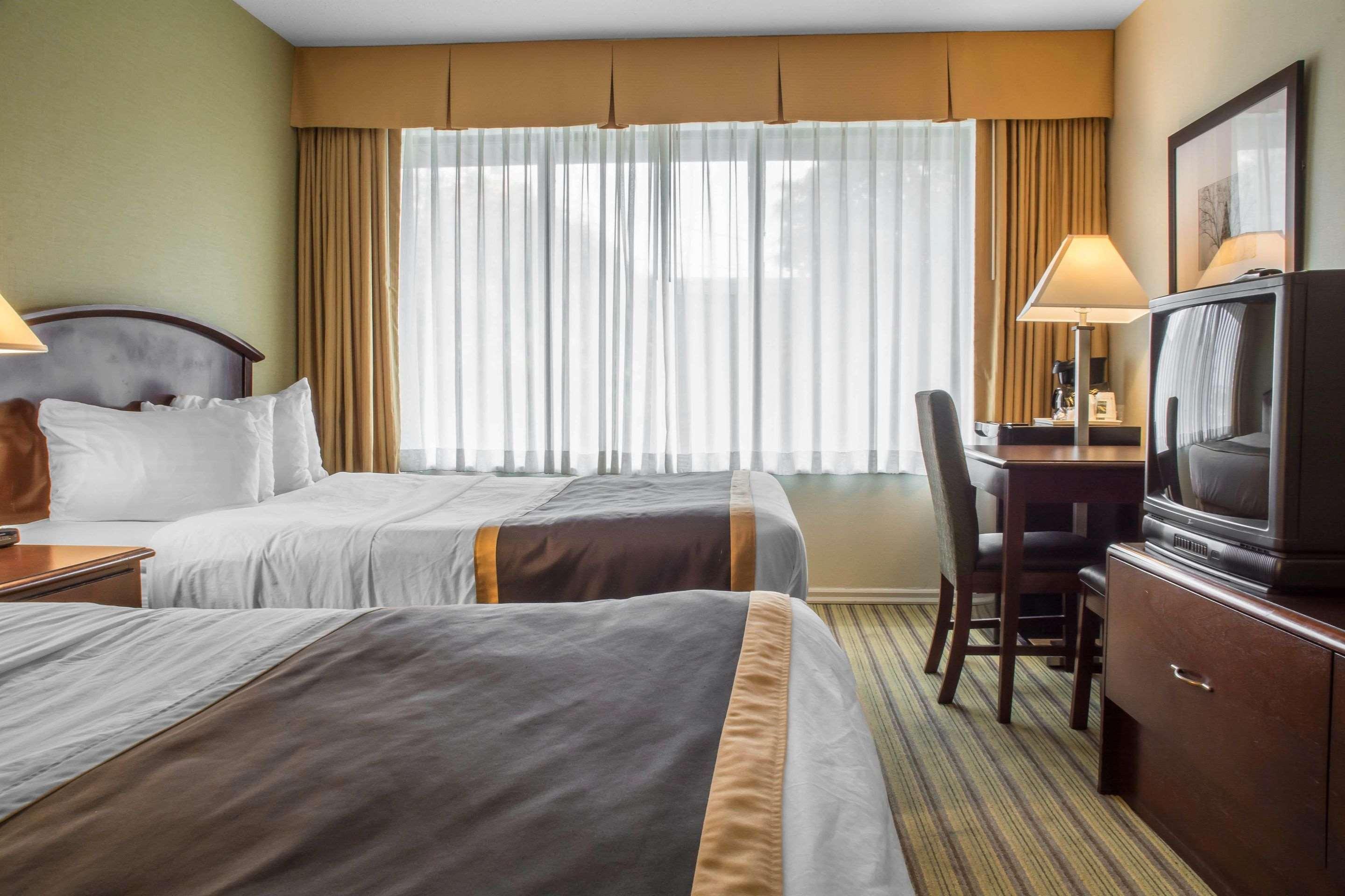 Quality Inn Peterborough Kültér fotó