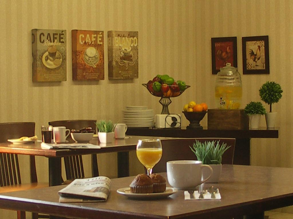Quality Inn Peterborough Kültér fotó