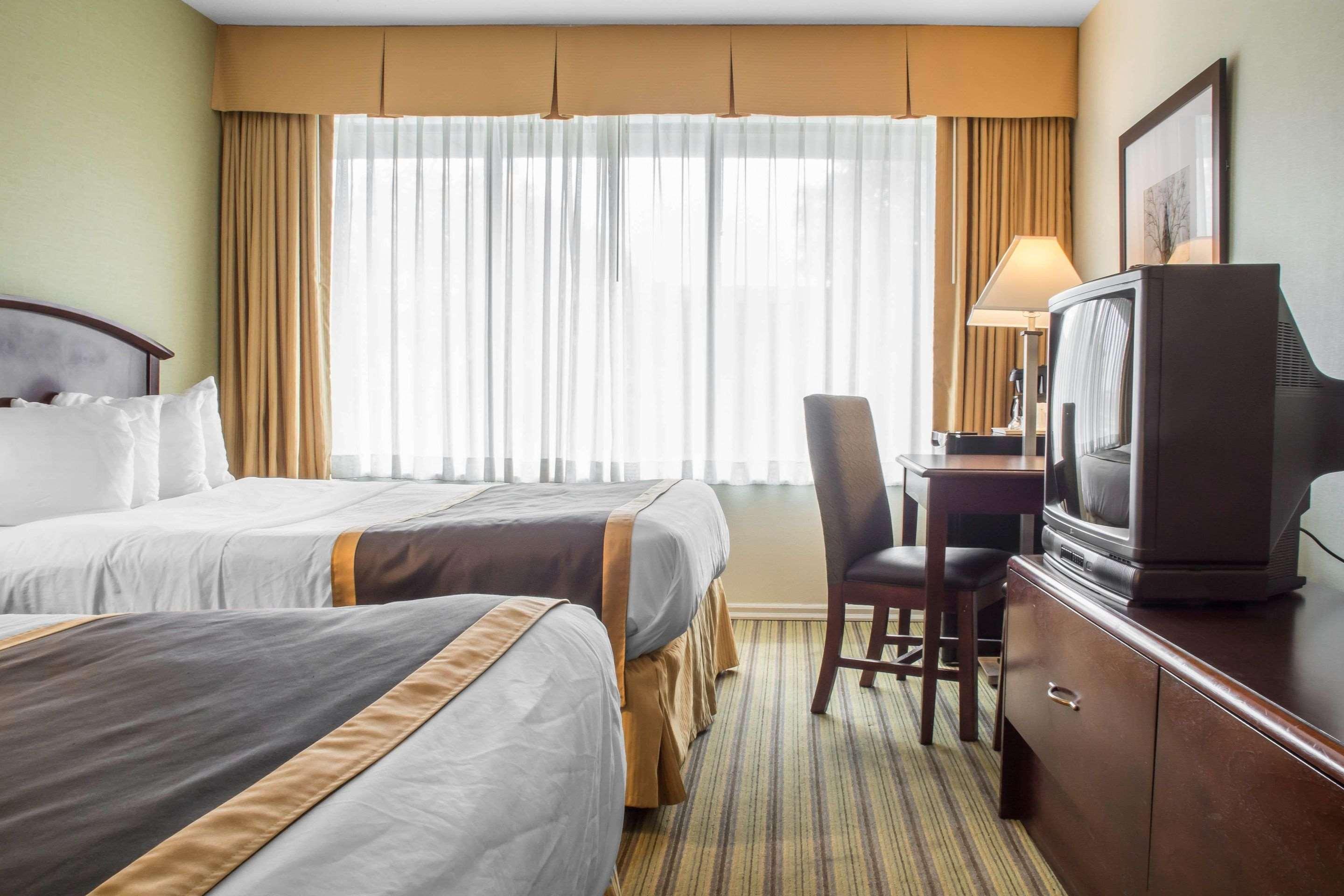 Quality Inn Peterborough Kültér fotó