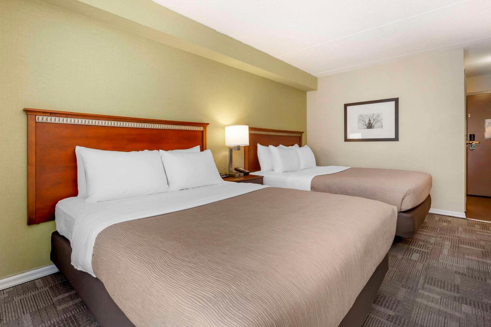 Quality Inn Peterborough Kültér fotó
