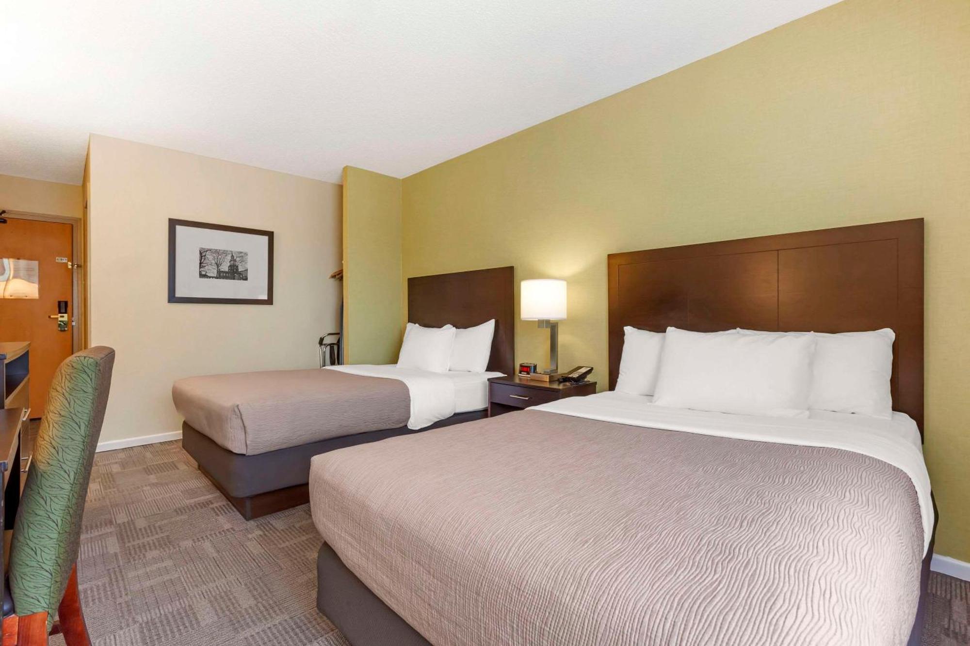 Quality Inn Peterborough Kültér fotó