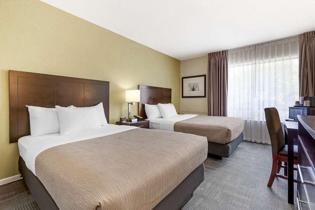 Quality Inn Peterborough Szoba fotó