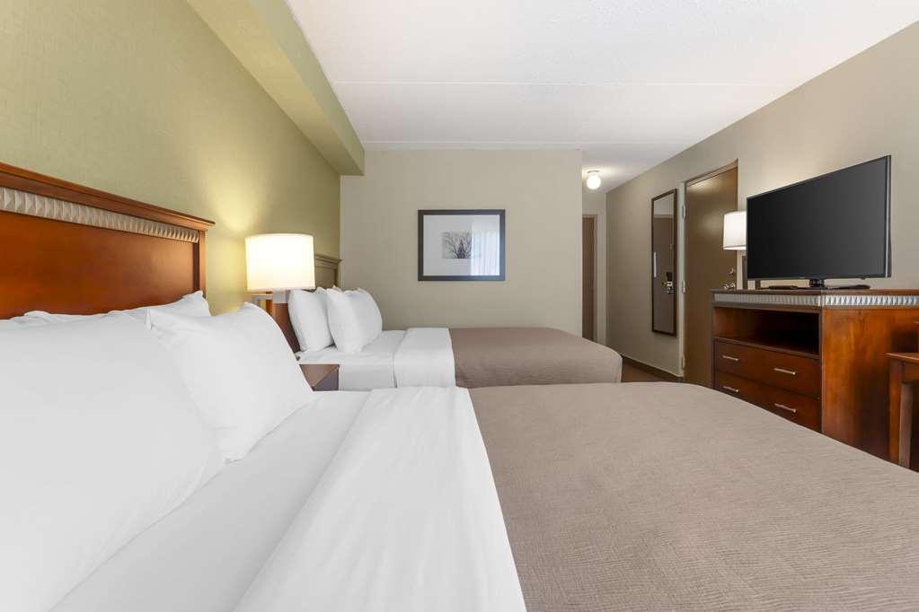 Quality Inn Peterborough Szoba fotó